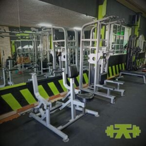 Máquina para remo en seventy seven gym