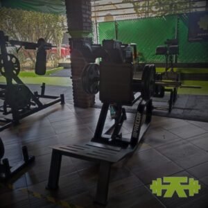 Equipo para piernas en seventy seven gym